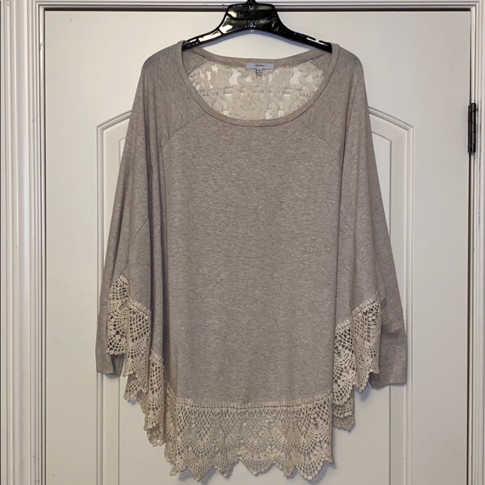Mystree Shawl Top with Sleeves & Lace on the Back